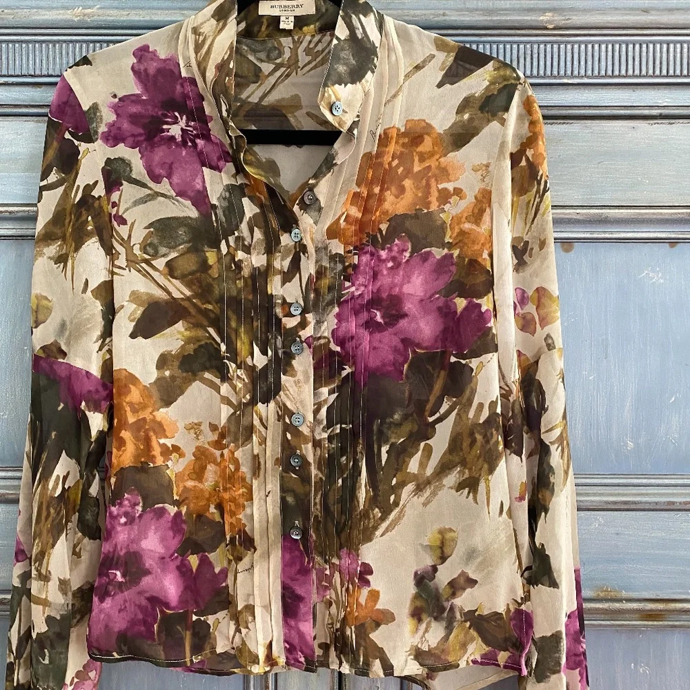 Burberry London Silk semi sheer floral top size M - Picture 3 of 12
